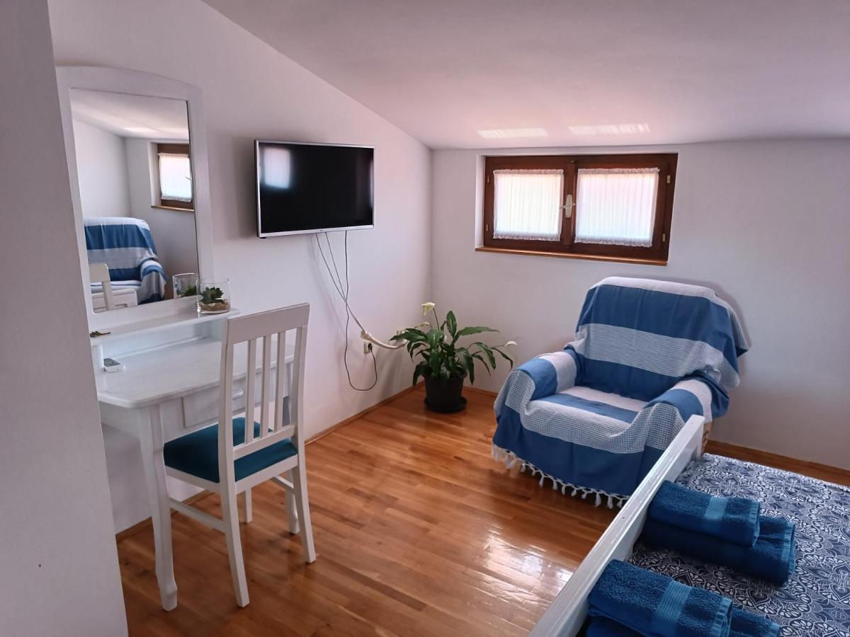 Apartments Stojakovic Пореч Екстер'єр фото